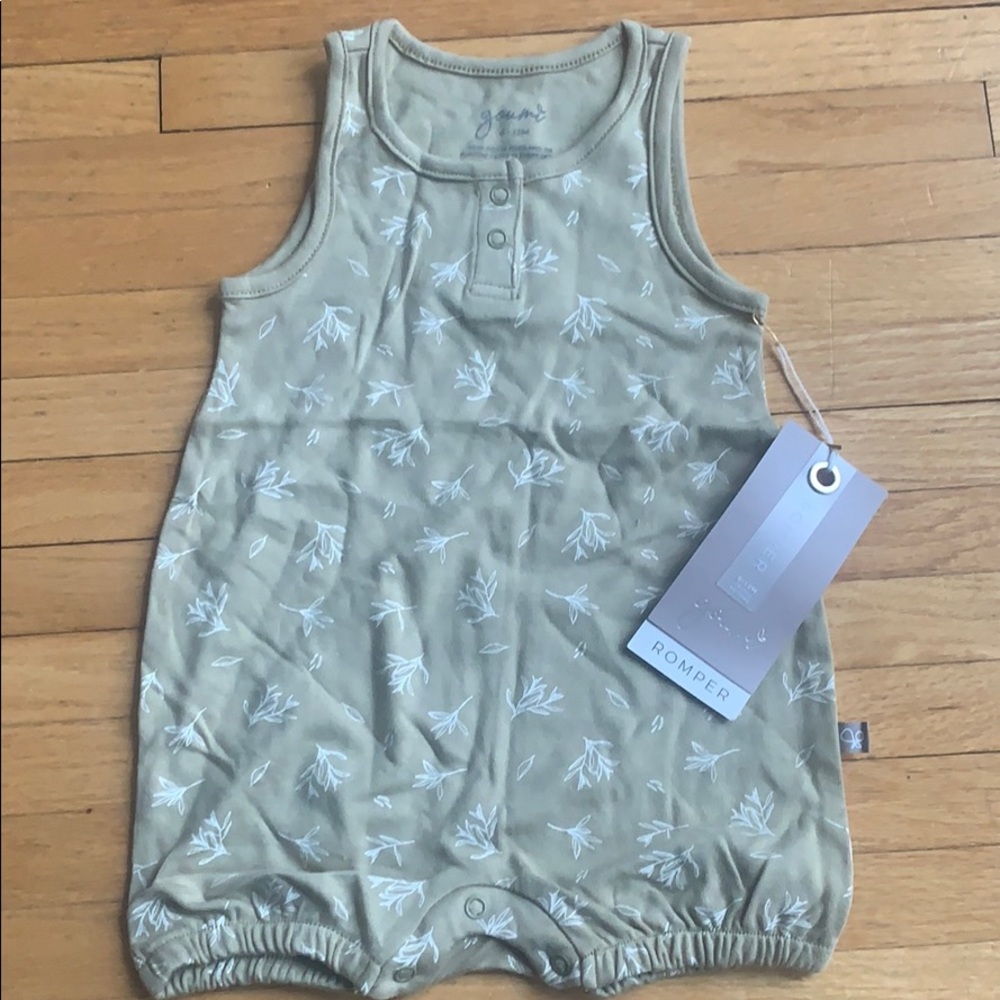 NWT Baby Romper